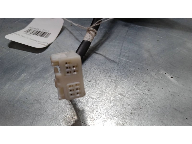 Recambio de retrovisor electrico derecho abatible para toyota avensis (_t25_) 2.4 (azt251_) referencia OEM IAM ABATIBLE  