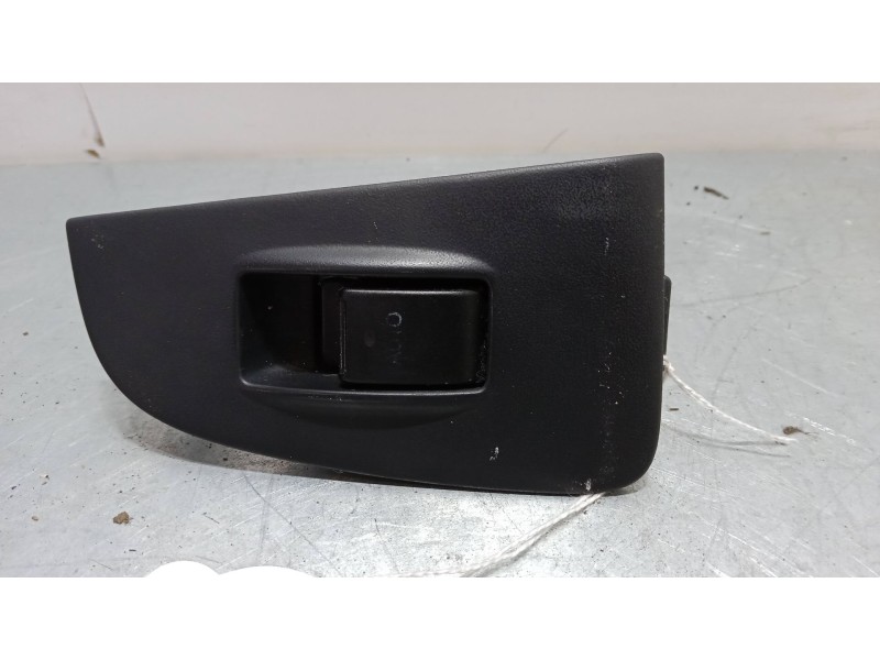 Recambio de mando elevalunas delantero derecho para toyota avensis (_t25_) 2.4 (azt251_) referencia OEM IAM   