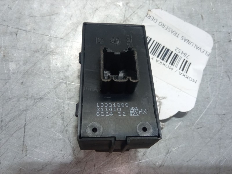 Recambio de mando elevalunas trasero derecho para opel mokka / mokka x (j13) 1.6 cdti (_76) referencia OEM IAM 13301888  