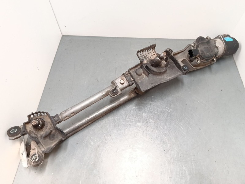 Recambio de motor limpia delantero para mazda 2 (de_, dh_) 1.6 mz-cd referencia OEM IAM DF716737X   Recambio de motor limpia delantero para mazda 2 (de_, dh_) 1.6 mz-cd referencia OEM IAM DF716737X