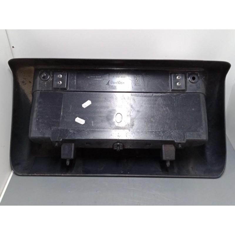 Recambio de guantera para iveco stralis ad 260 s 36 y/ps euro5 ad260s36y ps referencia OEM IAM 1820314001  