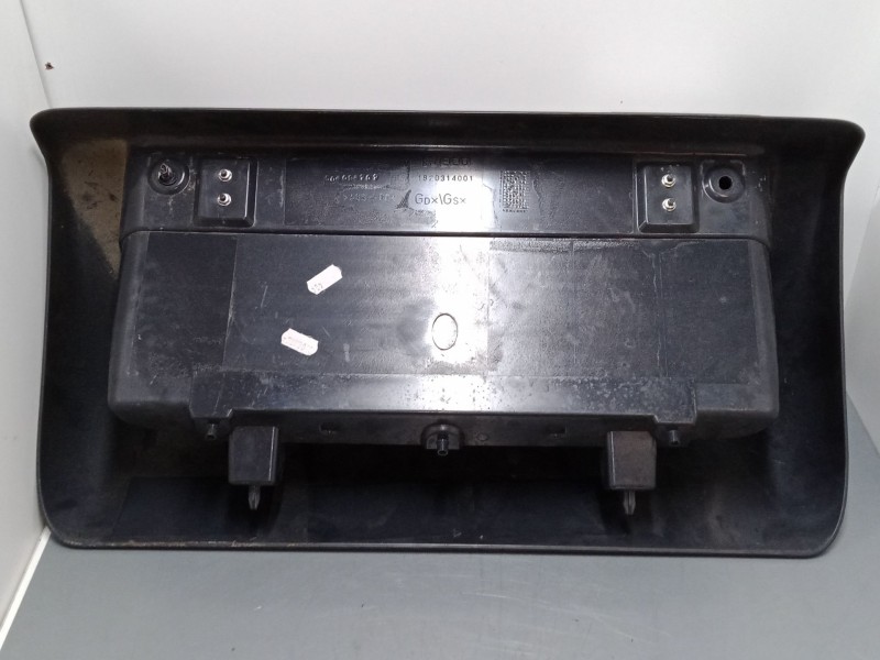 Recambio de guantera para iveco stralis ad 260 s 36 y/ps euro5 ad260s36y ps referencia OEM IAM 1820314001  