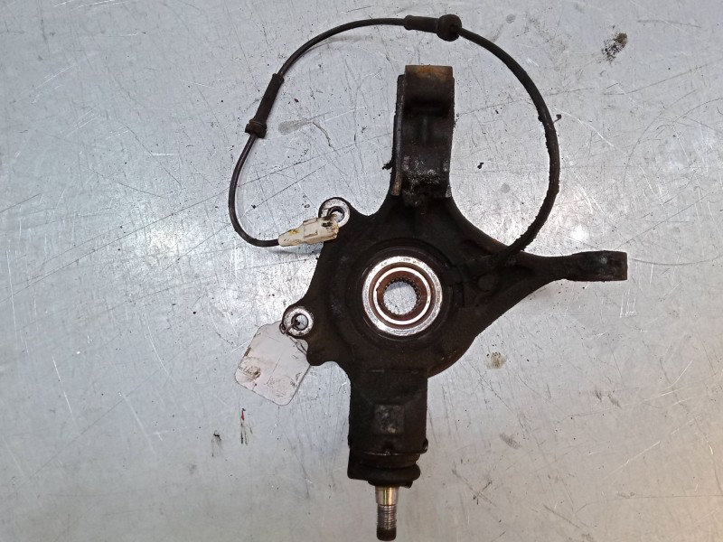 Recambio de mangueta delantera derecha para peugeot 307 cc (3b) 2.0 hdi 135 referencia OEM IAM   
