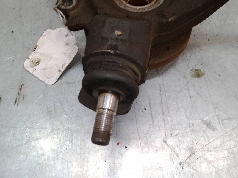 Recambio de mangueta delantera derecha para peugeot 307 cc (3b) 2.0 hdi 135 referencia OEM IAM   