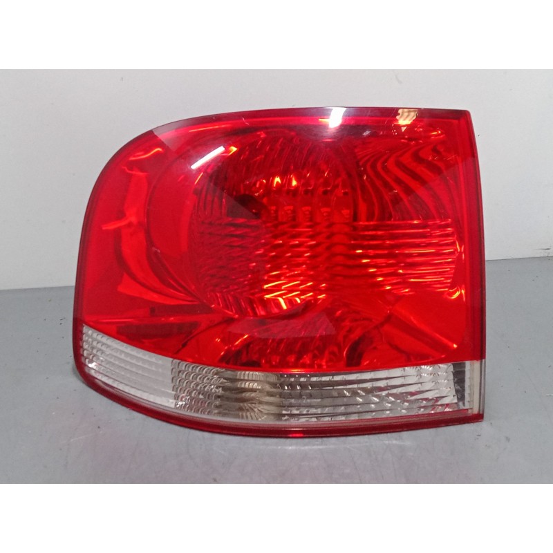 Recambio de piloto trasero izquierdo para volkswagen touareg (7la, 7l6, 7l7) 2.5 r5 tdi referencia OEM IAM 7L6945095K  