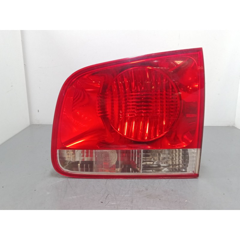 Recambio de piloto trasero porton derecho para volkswagen touareg (7la, 7l6, 7l7) 2.5 r5 tdi referencia OEM IAM 7L6945260A  