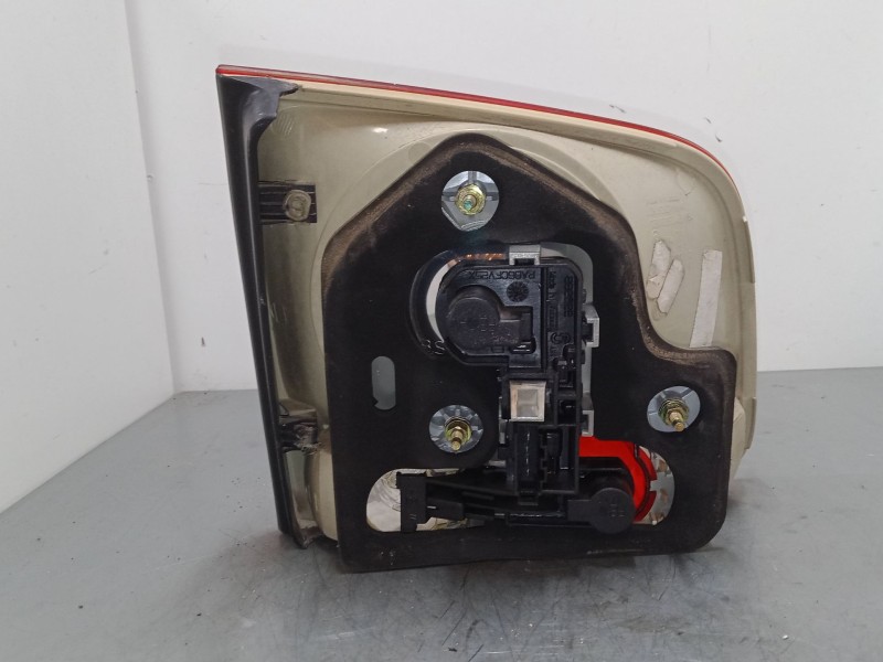 Recambio de piloto trasero porton derecho para volkswagen touareg (7la, 7l6, 7l7) 2.5 r5 tdi referencia OEM IAM 7L6945260A  