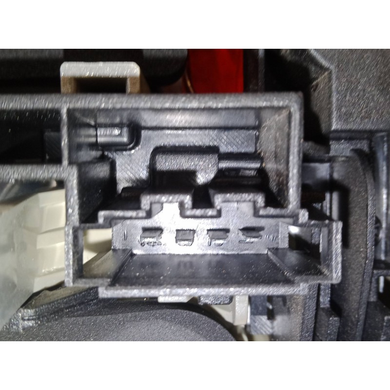 Recambio de piloto trasero porton derecho para volkswagen touareg (7la, 7l6, 7l7) 2.5 r5 tdi referencia OEM IAM 7L6945260A  