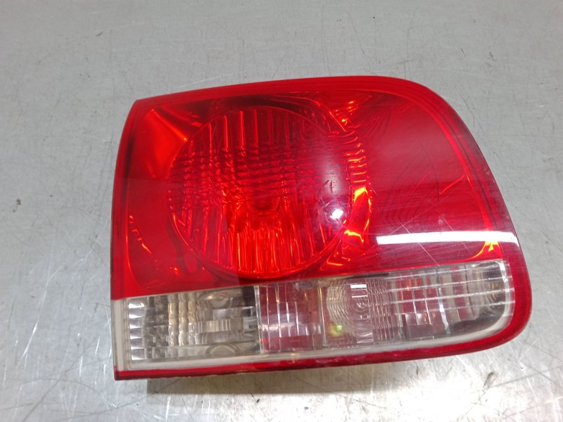 Recambio de piloto trasero porton izquierdo para volkswagen touareg (7la, 7l6, 7l7) 2.5 r5 tdi referencia OEM IAM 7L6945093H  