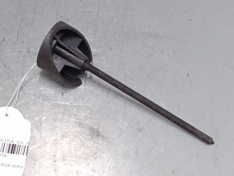 Recambio de soporte rueda repuesto para volkswagen touareg (7la, 7l6, 7l7) 2.5 r5 tdi referencia OEM IAM   