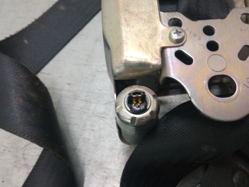 Recambio de cinturon seguridad delantero derecho para peugeot 107 (pm_, pn_) 1.0 referencia OEM IAM   