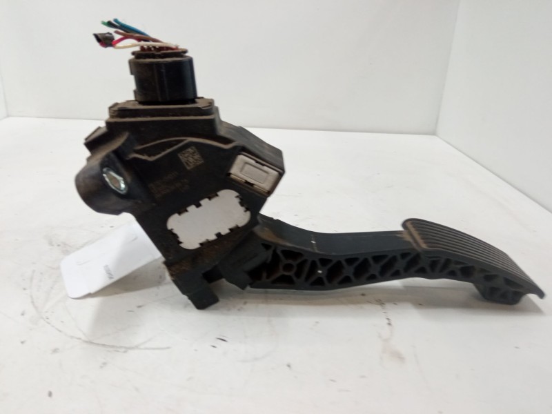 Recambio de pedal acelerador para peugeot 107 (pm_, pn_) 1.0 referencia OEM IAM 781100H031  