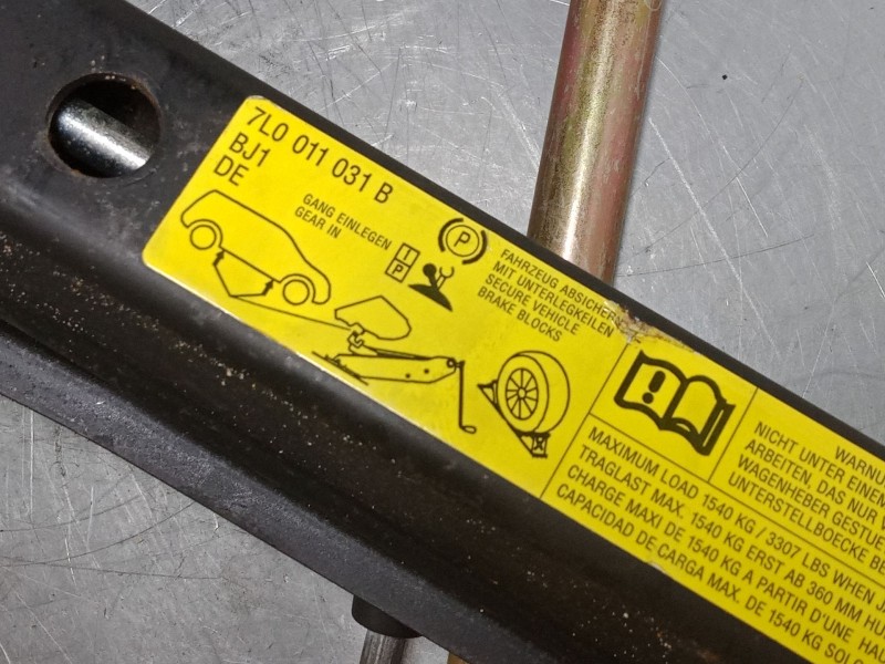 Recambio de gato para volkswagen touareg (7la, 7l6, 7l7) 2.5 r5 tdi referencia OEM IAM   