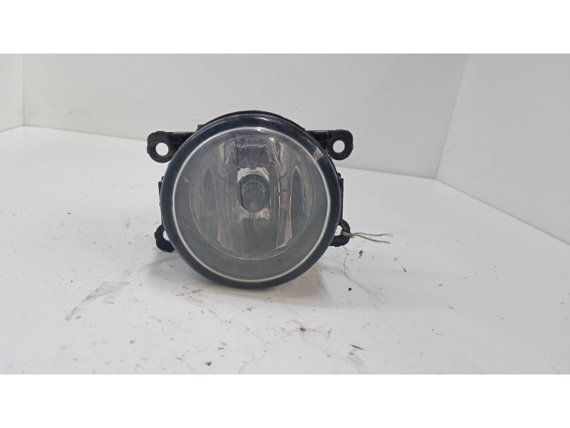 Recambio de faro antiniebla derecho para dacia sandero ii 1.5 dci referencia OEM IAM 8200074008  