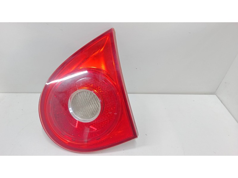 Recambio de piloto trasero porton derecho para volkswagen golf v (1k1) 2.0 tdi 16v referencia OEM IAM   