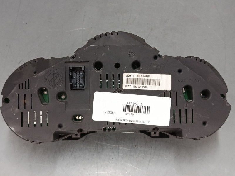 Recambio de cuadro instrumentos para alfa romeo 147 (937_) 1.9 jtdm 8v (937.axd1a, 937.axu1a, 937.bxu1a) referencia OEM IAM 1560