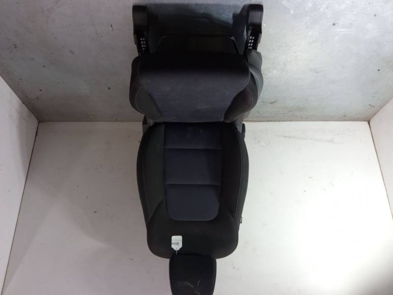 ASIENTO DELANTERO DERECHO 