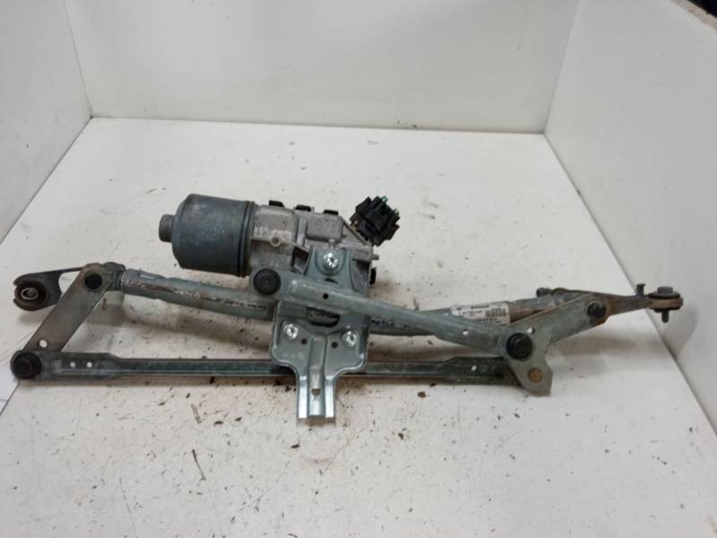 MOTOR LIMPIA DELANTERO 