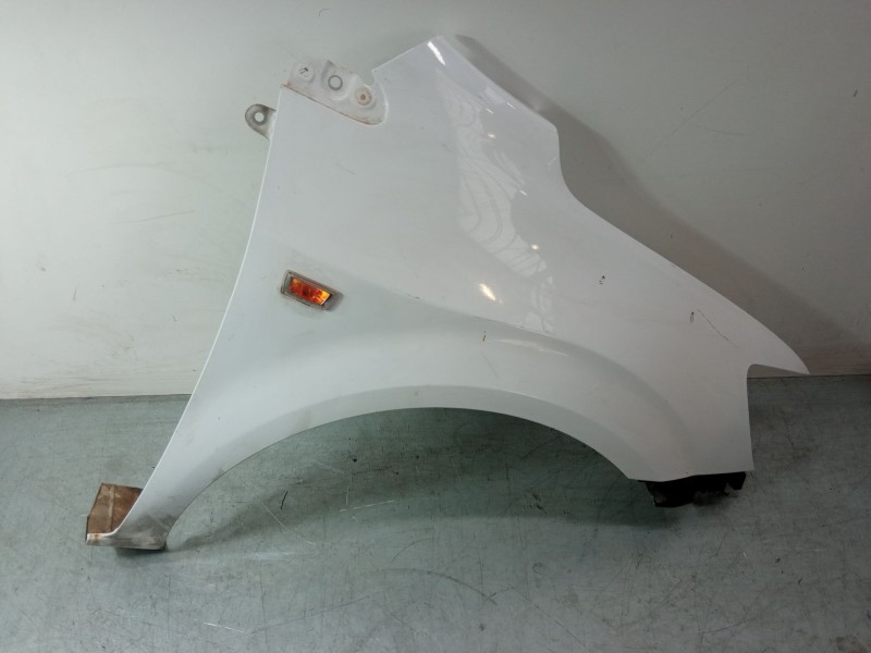 Recambio de aleta delantera derecha para chevrolet aveo hatchback (t300) 1.4 referencia OEM IAM   