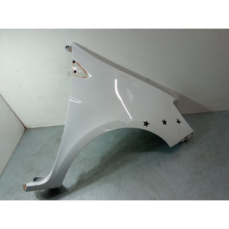 Recambio de aleta delantera derecha para renault clio iii (br0/1, cr0/1) 1.2 16v (br02, br0j, br11, cr02, cr0j, cr11) referencia