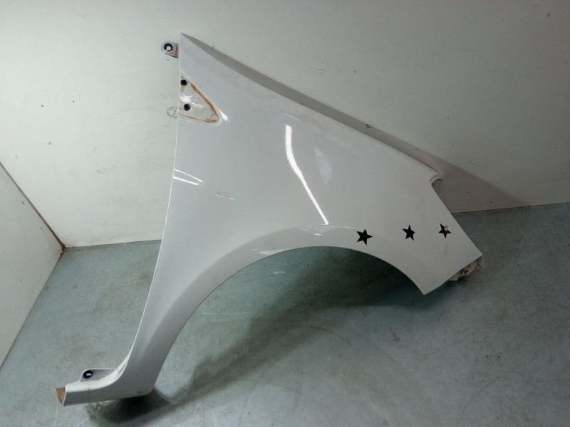 Recambio de aleta delantera derecha para renault clio iii (br0/1, cr0/1) 1.2 16v (br02, br0j, br11, cr02, cr0j, cr11) referencia