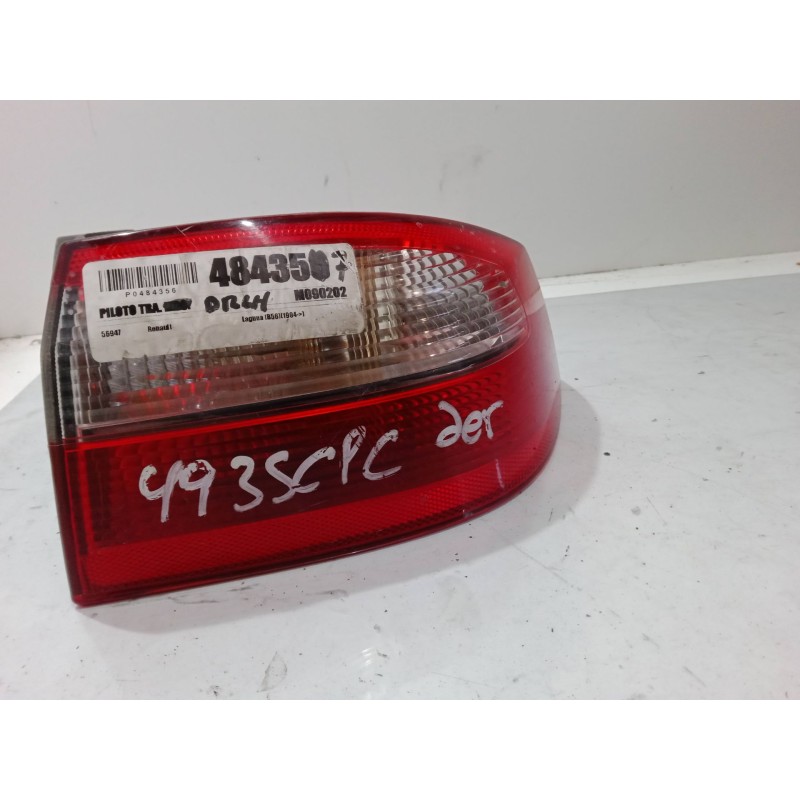 Recambio de piloto trasero derecho para renault laguna ii (bg0/1_) 2.0 16v (bg00, bg0w, bg0k, bg0p) referencia OEM IAM   