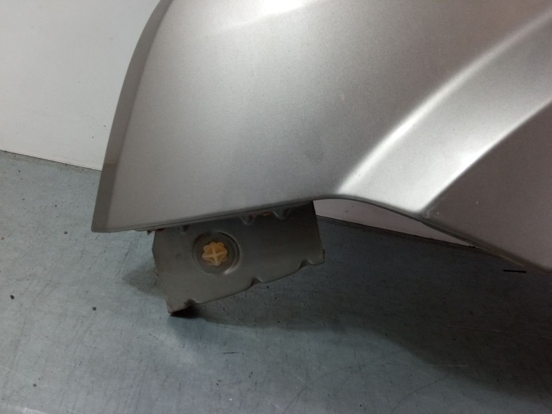 Recambio de aleta delantera izquierda para ford fusion (ju_) 1.4 referencia OEM IAM   