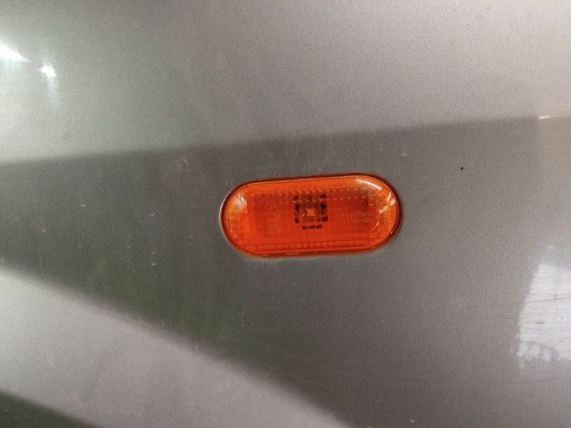 Recambio de aleta delantera izquierda para ford fusion (ju_) 1.4 referencia OEM IAM   