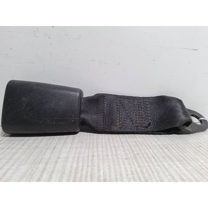 Recambio de anclaje cinturon trasero central para alfa romeo 147 (937_) 1.9 jtd (937.axd1a, 937.bxd1a) referencia OEM IAM   