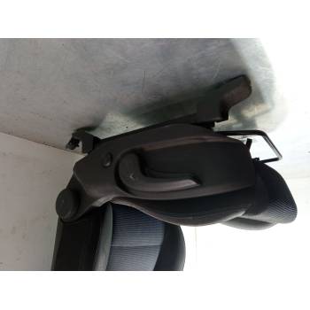 ASIENTO DELANTERO IZQUIERDO 