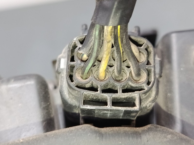 Recambio de faro izquierdo para chrysler voyager iv (rg, rs) 2.8 crd referencia OEM IAM 04857831AC  6240100000