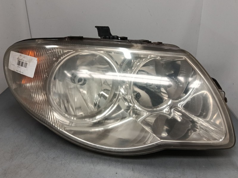 Recambio de faro derecho para chrysler voyager iv (rg, rs) 2.8 crd referencia OEM IAM 04857830AC  6240200000