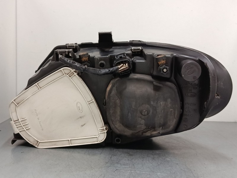 Recambio de faro derecho para chrysler voyager iv (rg, rs) 2.8 crd referencia OEM IAM 04857830AC  6240200000