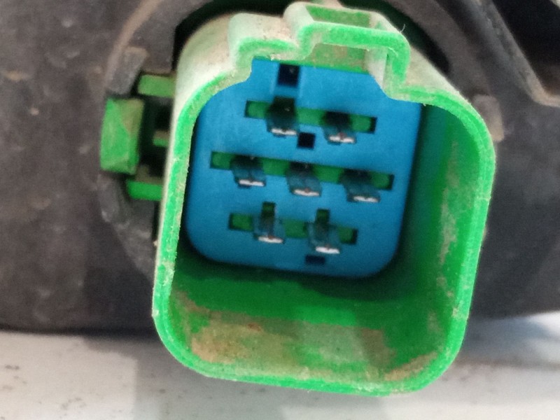 Recambio de faro derecho para ford courier referencia OEM IAM   