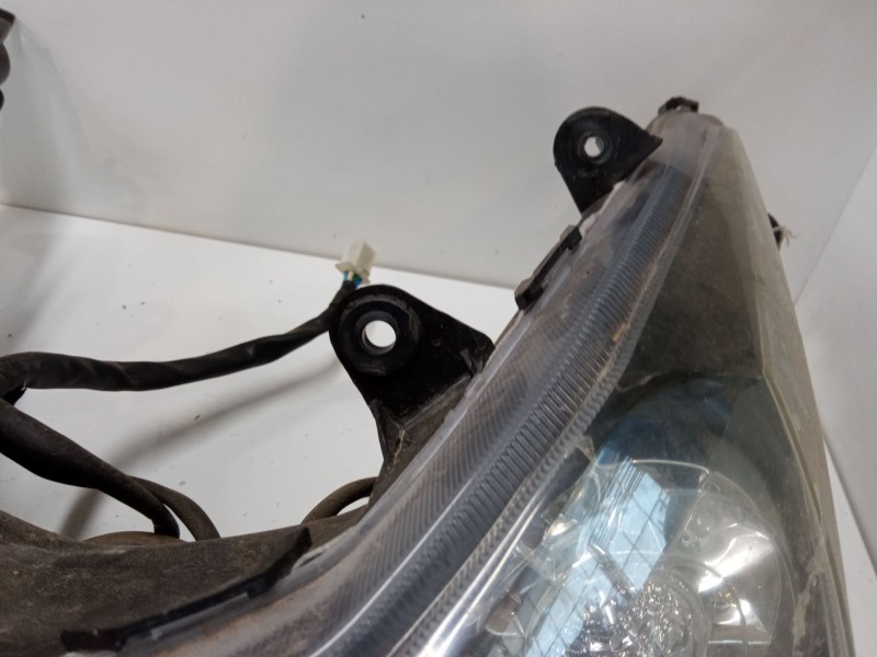 Recambio de faro delantero para daelim sv125 referencia OEM IAM   