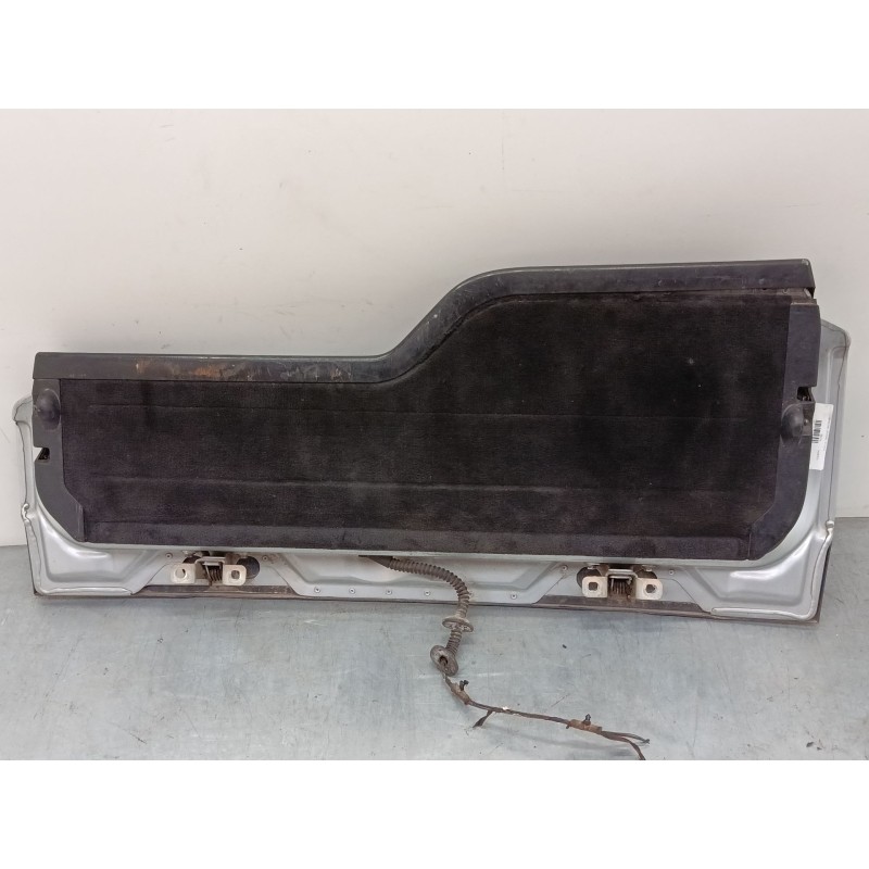 Recambio de porton trasero inferior para land rover discovery iii (l319) 2.7 td 4x4 referencia OEM IAM   