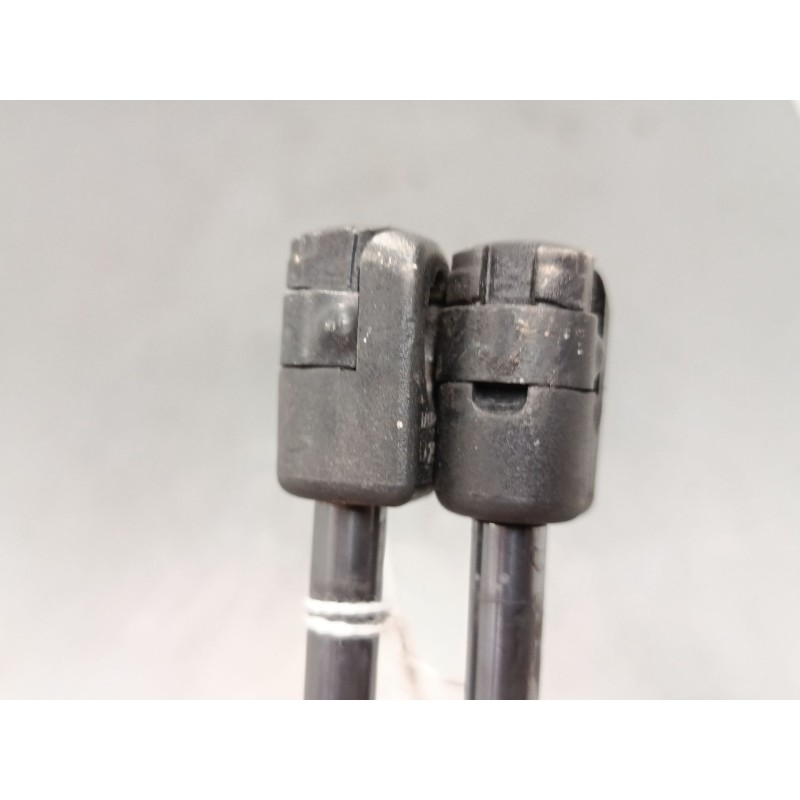 Recambio de amortiguadores capo para land rover discovery iii (l319) 2.7 td 4x4 referencia OEM IAM   