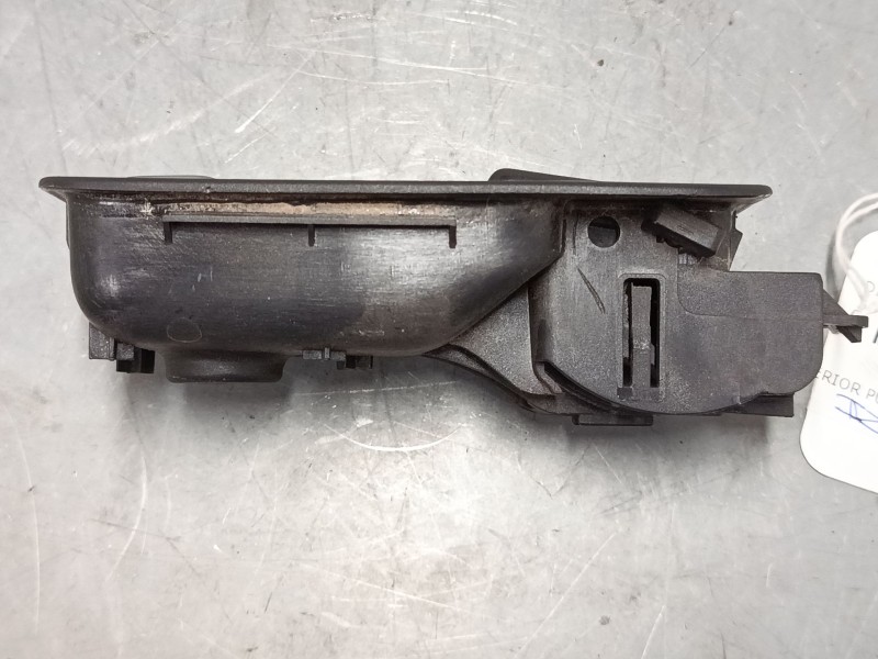 Recambio de maneta interior puerta delantera izquierda para land rover discovery iii (l319) 2.7 td 4x4 referencia OEM IAM   