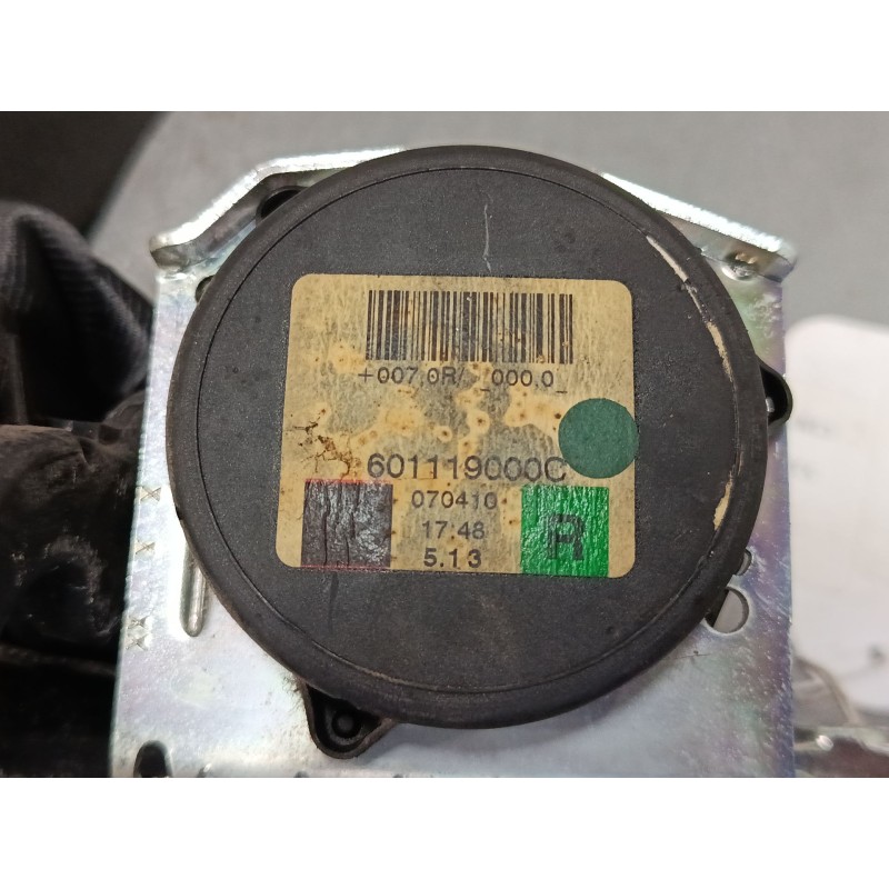 Recambio de cinturon seguridad delantero derecho para land rover discovery iii (l319) 2.7 td 4x4 referencia OEM IAM 601119000C  