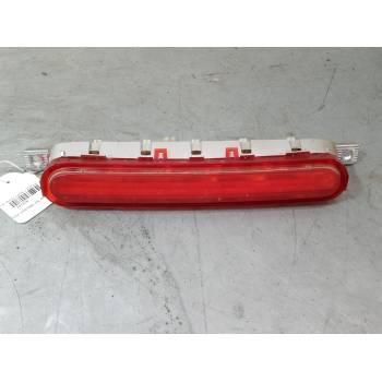 LUZ CENTRAL DE FRENO 815700F011 