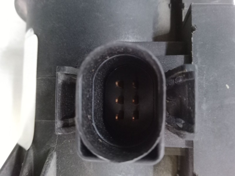 Recambio de caudalimetro para volkswagen transporter t4 furgoneta (70a, 70h, 7da, 7dh) 2.5 referencia OEM IAM   