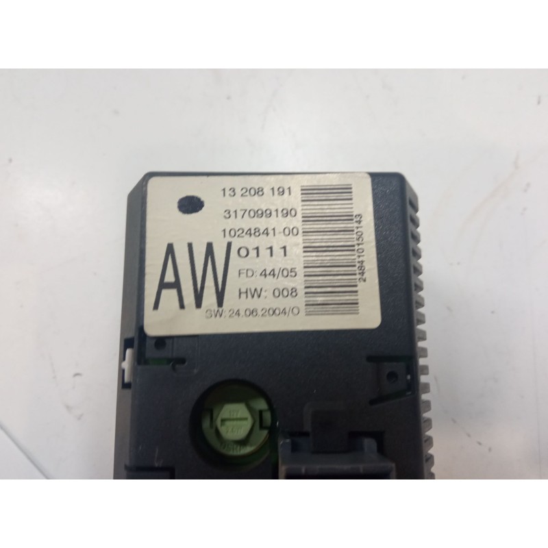 Recambio de pantalla interior reloj para opel corsa c (x01) 1.2 twinport (f08, f68) referencia OEM IAM 13208191  317099190