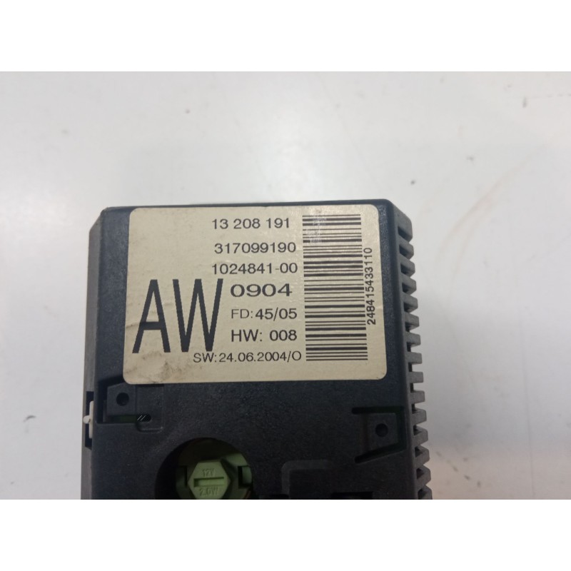 Recambio de pantalla interior reloj para opel corsa c (x01) 1.3 cdti (f08, f68) referencia OEM IAM 13208191  317099190