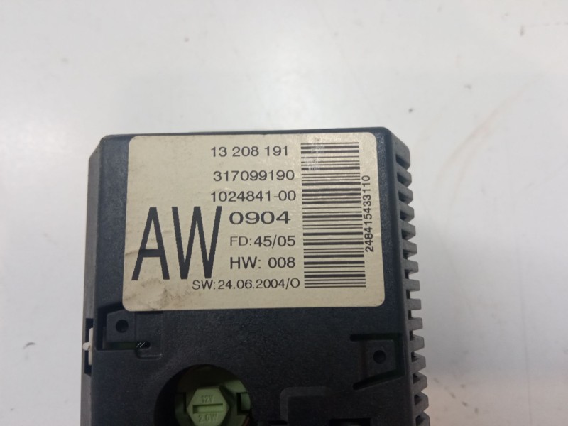 Recambio de pantalla interior reloj para opel corsa c (x01) 1.3 cdti (f08, f68) referencia OEM IAM 13208191  317099190