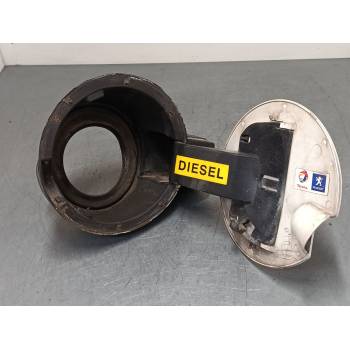TAPA EXTERIOR COMBUSTIBLE 