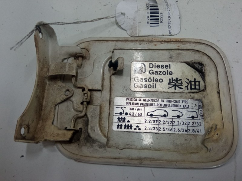 Recambio de tapa exterior combustible para seat ibiza ii (6k1) 1.9 tdi referencia OEM IAM   