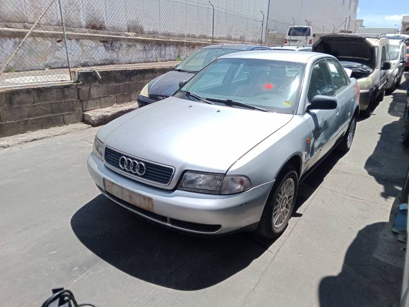 AUDI A4 B5 AVANT (8D5)