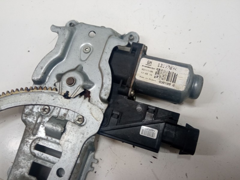 Recambio de elevalunas electrico derecho 3p para opel corsa c (x01) 1.3 cdti (f08, f68) referencia OEM IAM 13222280RH  