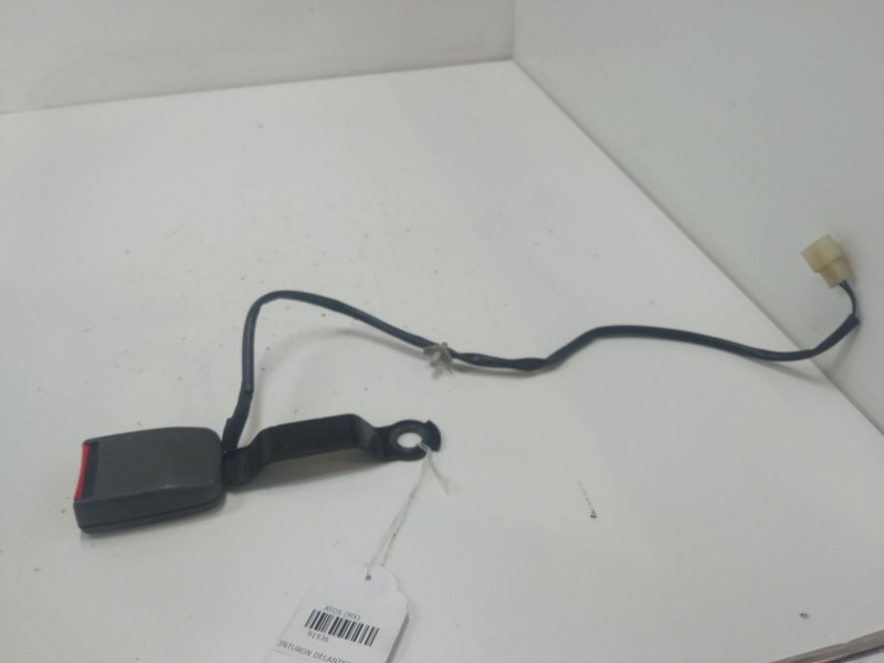 Recambio de anclaje cinturon delantero izquierdo para hyundai atos (mx) 1.0 i referencia OEM IAM   