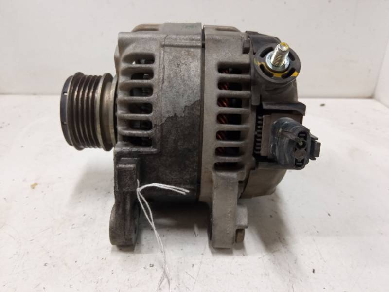 ALTERNADOR 373002A700 